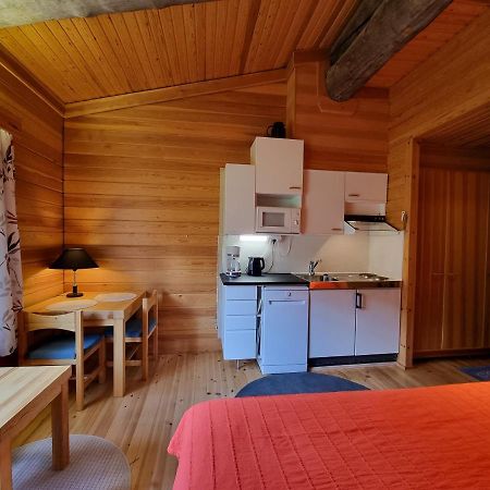 Tuiskupirtti Apartment ซาริเซลกา ภายนอก รูปภาพ